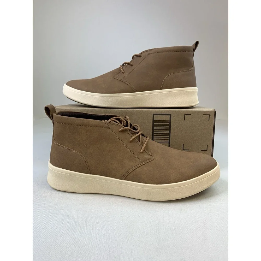IZOD Palmer Men's Sz 11 Faux Leather Lace-Up Sport Style Chukka Boot Brown